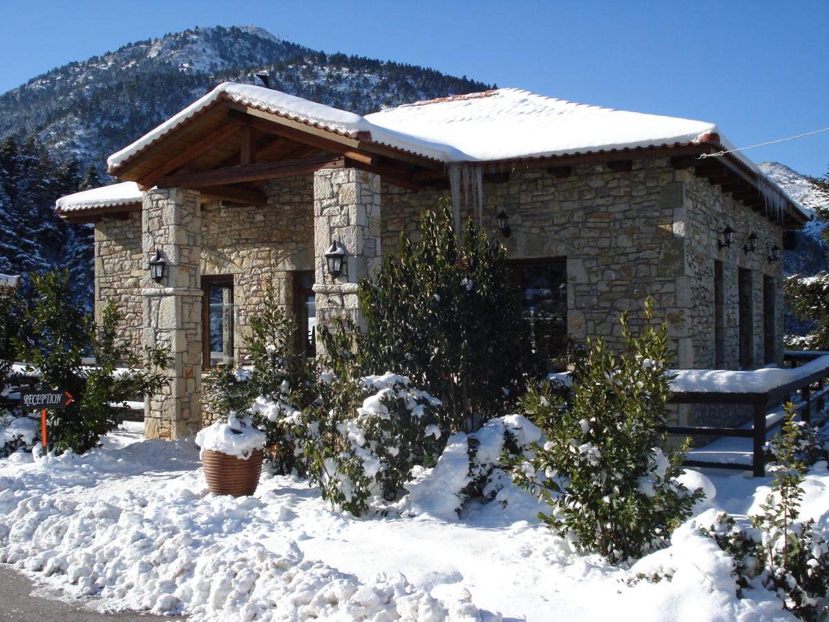 Georgio's V Chalet Kalavrita Esterno foto