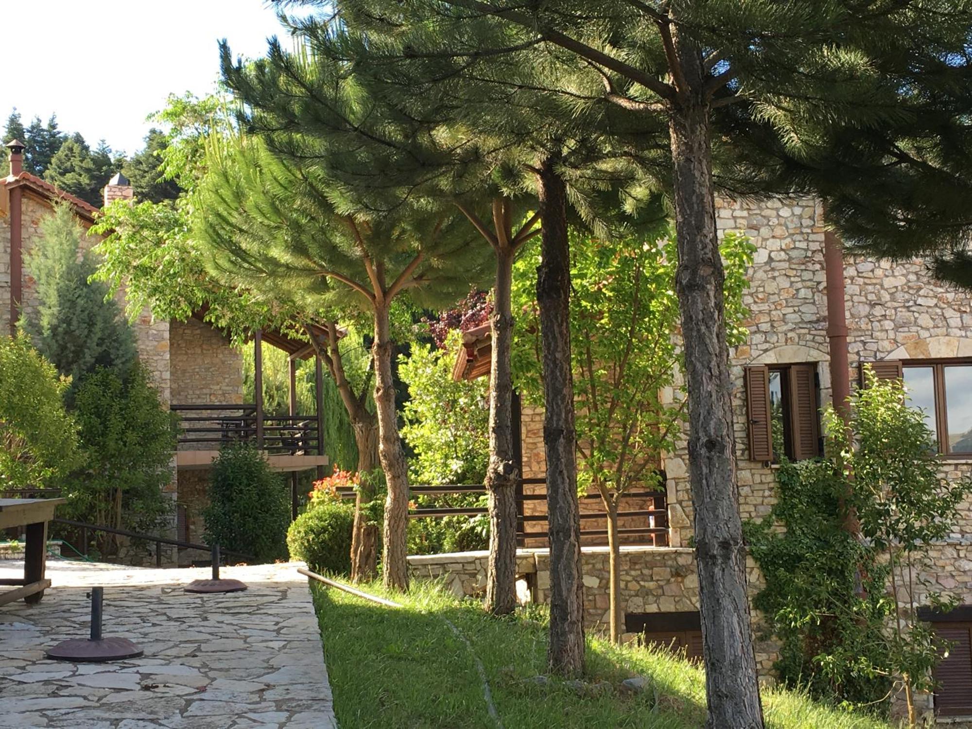 Georgio's V Chalet Kalavrita Esterno foto